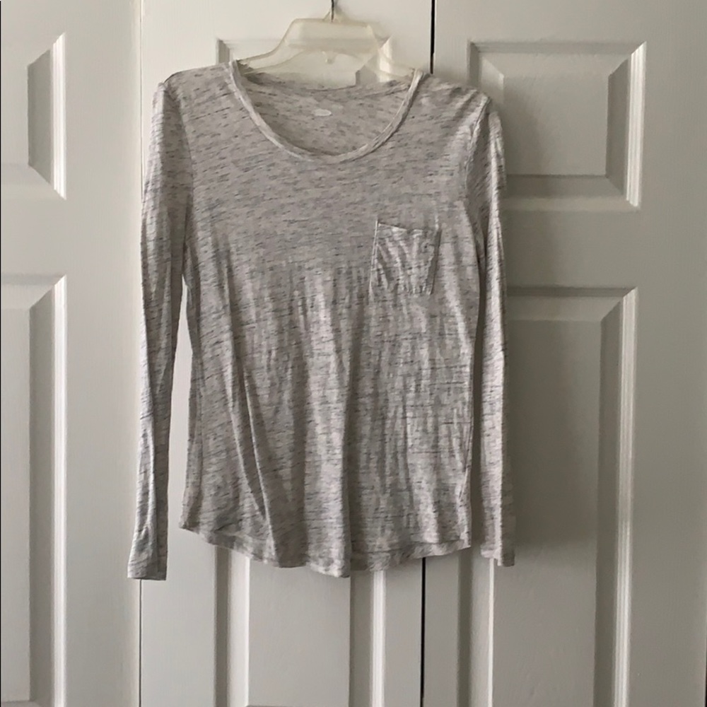 Old navy long sleeved top